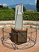 Luogo per Torri, pietra serena di Firenzuola, acciao corten, colori a forno, cemento h. totale 275 cm, Collocazione Permanente Torri, Rignano sull&rsquo;Arno (Firenze) 2012 - Simposi in marmo e pietra, Eventi con sculture e Installazioni permanenti