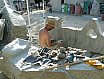 Al lavoro, Scultori in Cava, Simposio di Scultura Vellano (Pistoia), Il Sogno di Pinocchio, pietra serena di Vellano, lunghezza 212 cm, larghezza 115 cm, altezza 92 cm, 2016 - Simposi in marmo e pietra, Eventi con sculture e Installazioni permanenti
