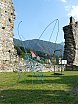 FARFALLA VII - tondini di ferro, colori acrilici fluorescenti, lunghezza 320 cm-larghezza
200 cm ca.-altezza 230 cm, Arcaico Contemporaneo, Castello di Cimbergo Valcamonica
(Bs), 2021 - Farfalle