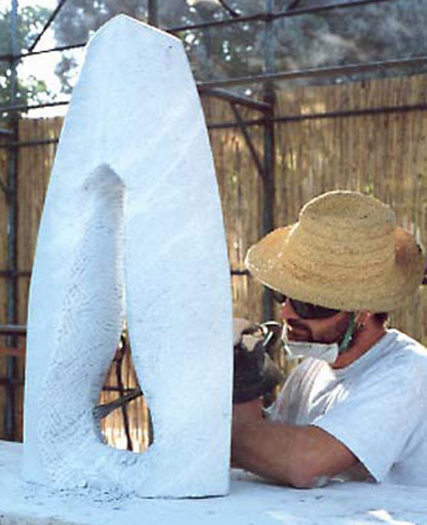 Al lavoro, Simposio di Scultura a Teulada, 2000